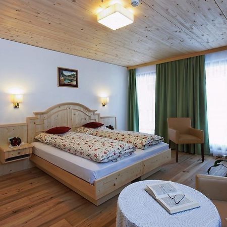 Hotel Monte Paraccia San Vigilio Di Marebbe Luaran gambar