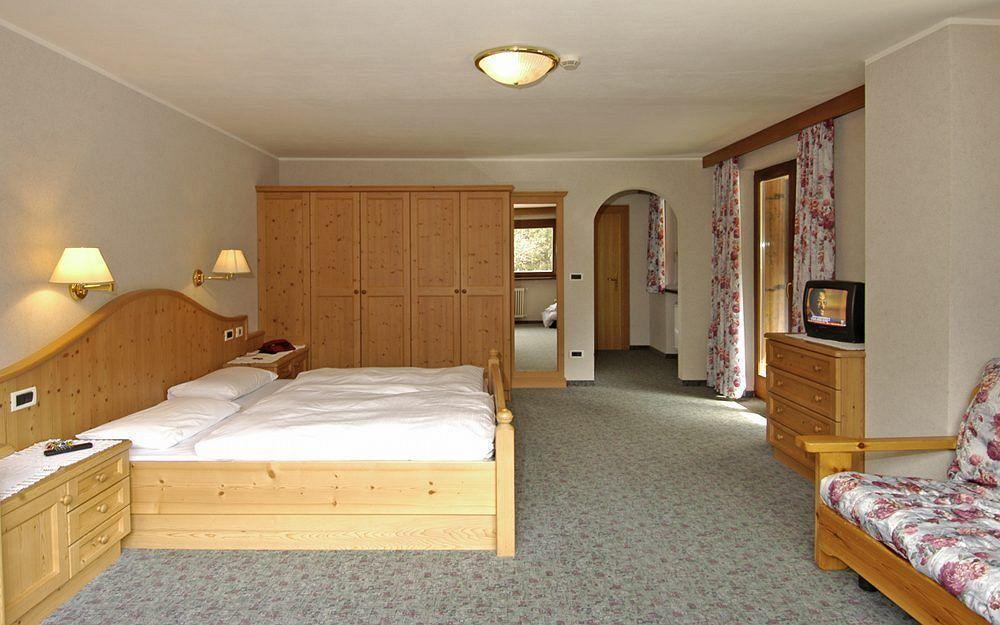 Hotel Monte Paraccia San Vigilio Di Marebbe Luaran gambar