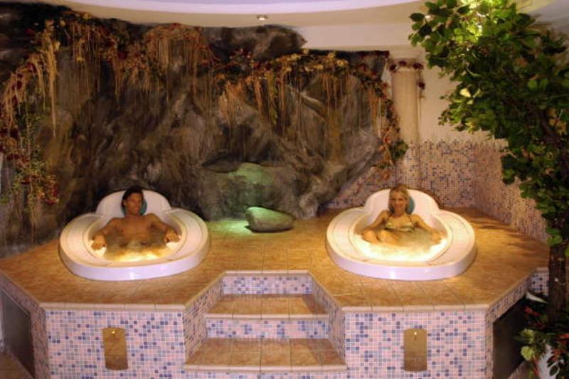 Hotel Monte Paraccia San Vigilio Di Marebbe Luaran gambar